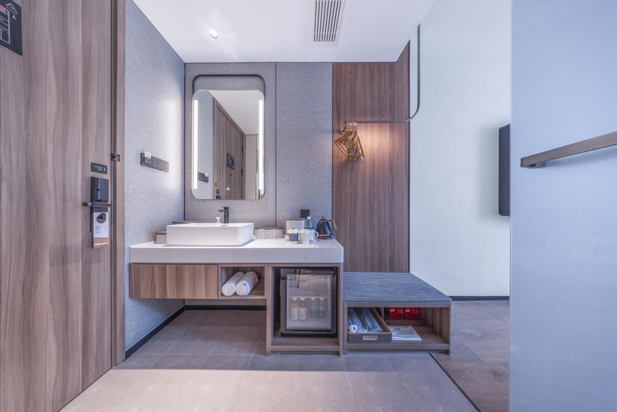 Atour X Hotel The Bund East Nanjing Road เซี่ยงไฮ้ ภายนอก รูปภาพ